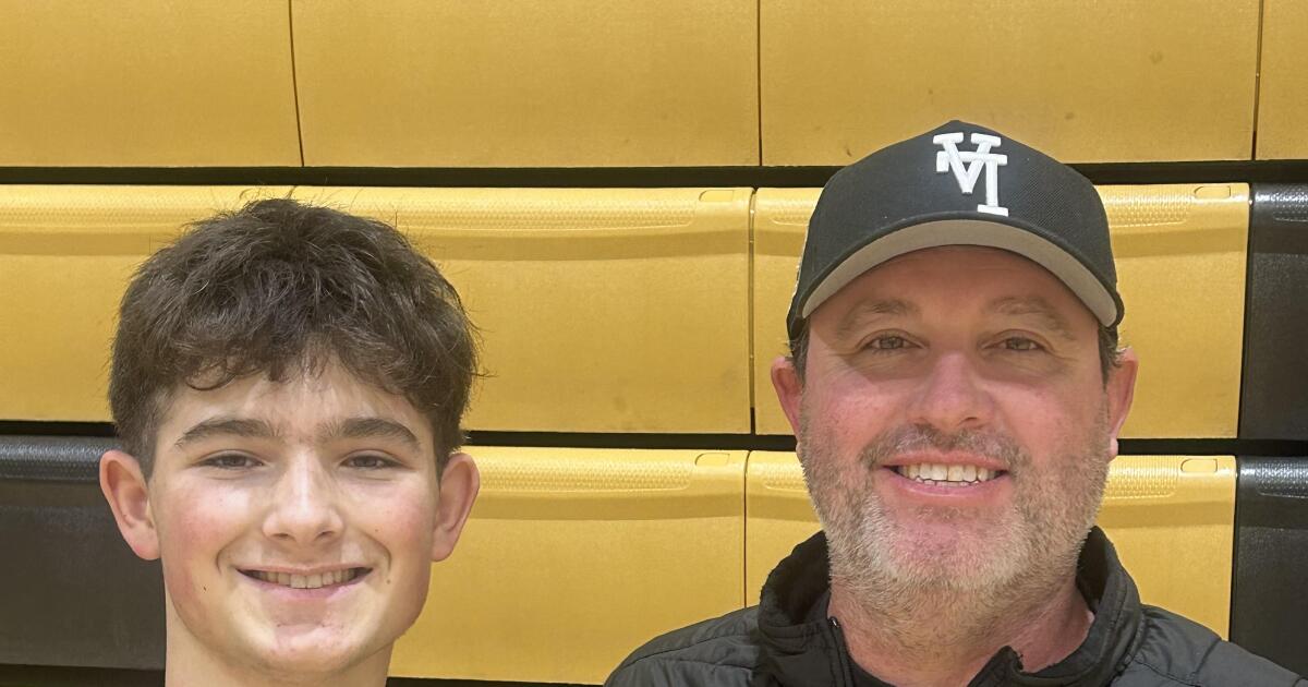 Prep talk: The Shaws enjoy a memorable basketball moment at Oak Park