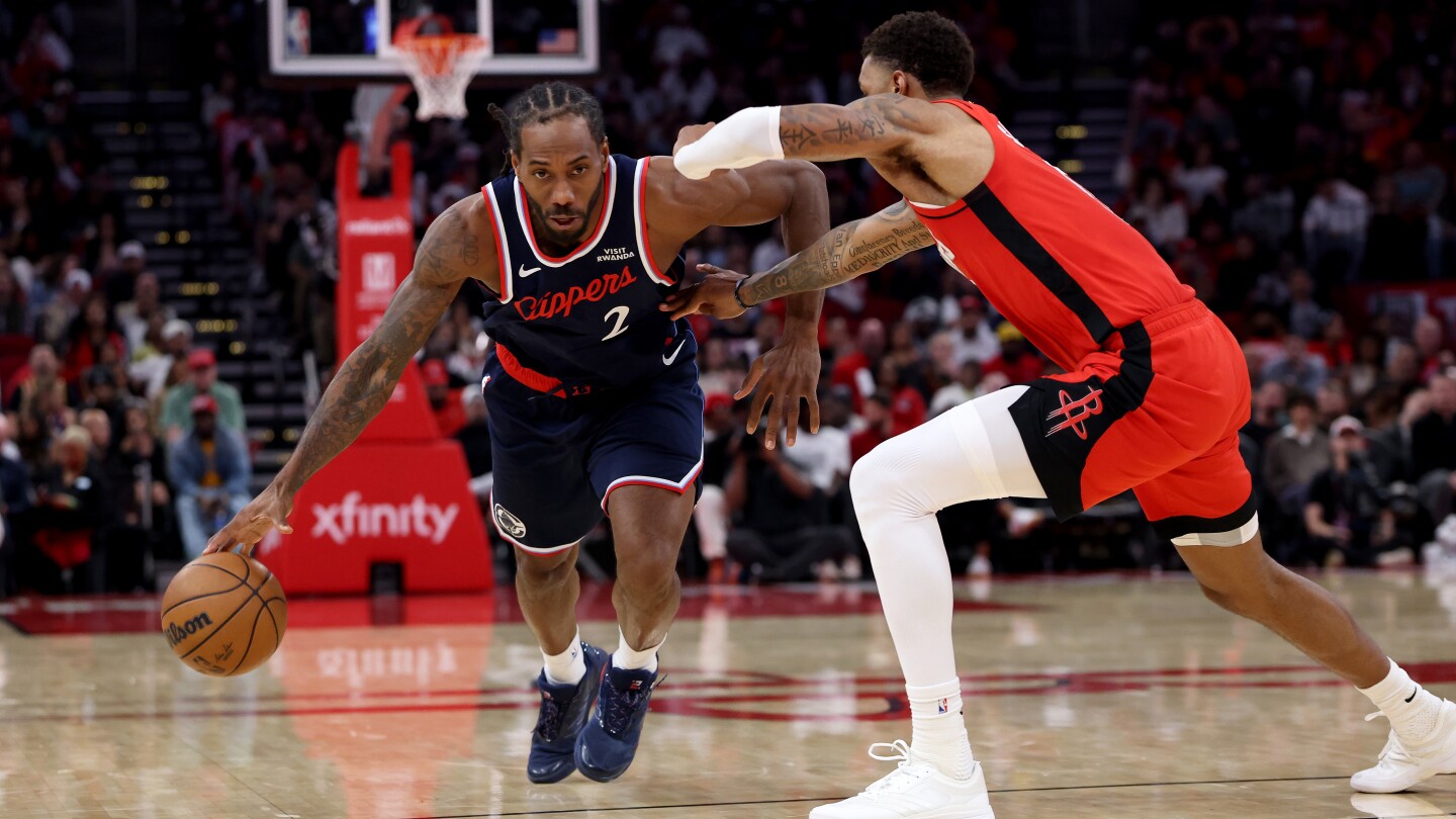 Kawhi Leonard scores 41, leads Clippers past Rockets, to consecutive wins for first time since October
