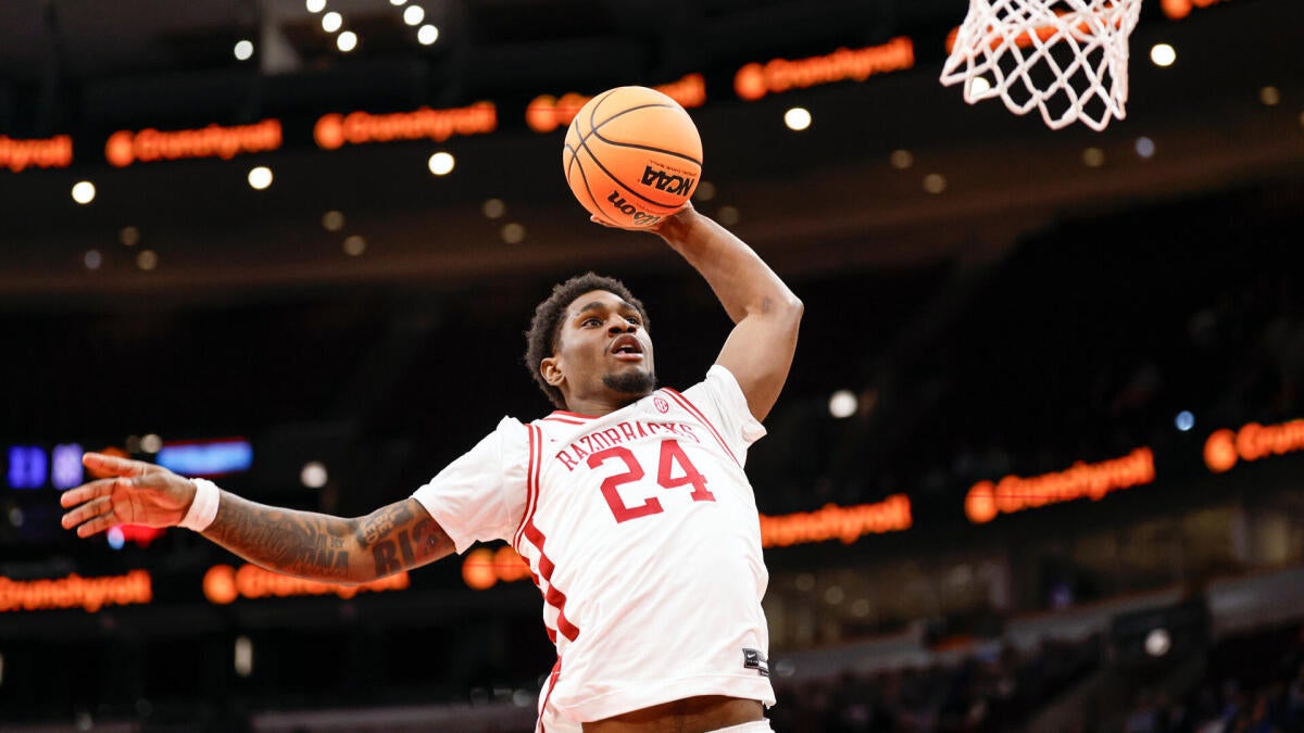 ACC/SEC Challenge picks: Arkansas faces Louisville, Alabama takes on Clemson