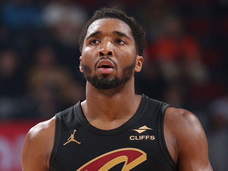 Mitchell: Cavs 'deserve' boos after OT loss to Hornets