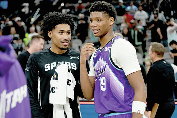 NBA thinking anti-tanking, considers setting lottery order March 1