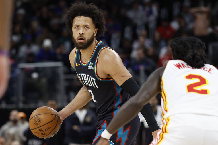 Pistons rally late, then narrowly hold off Hawks