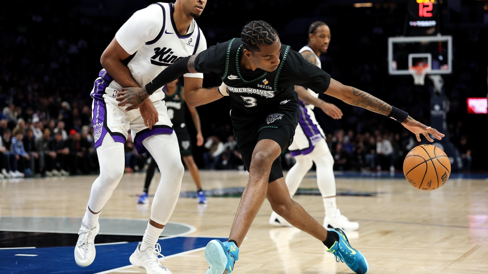 Timberwolves top Kings 117-103 without Edwards behind 24 points from Randle