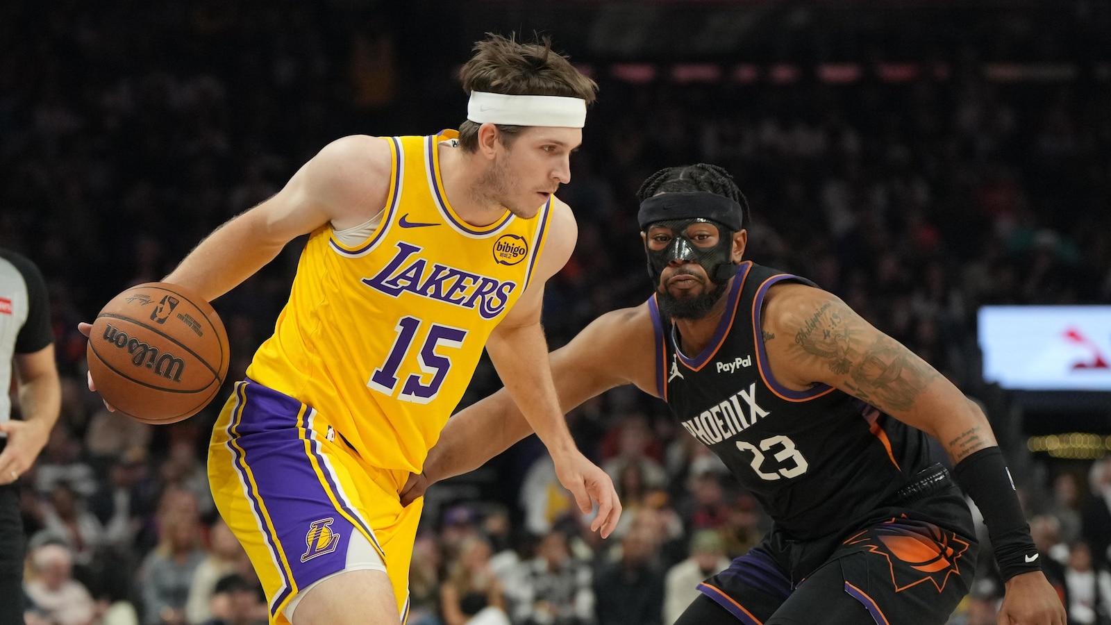 Lakers' Austin Reaves could miss at least a month with a strained left calf