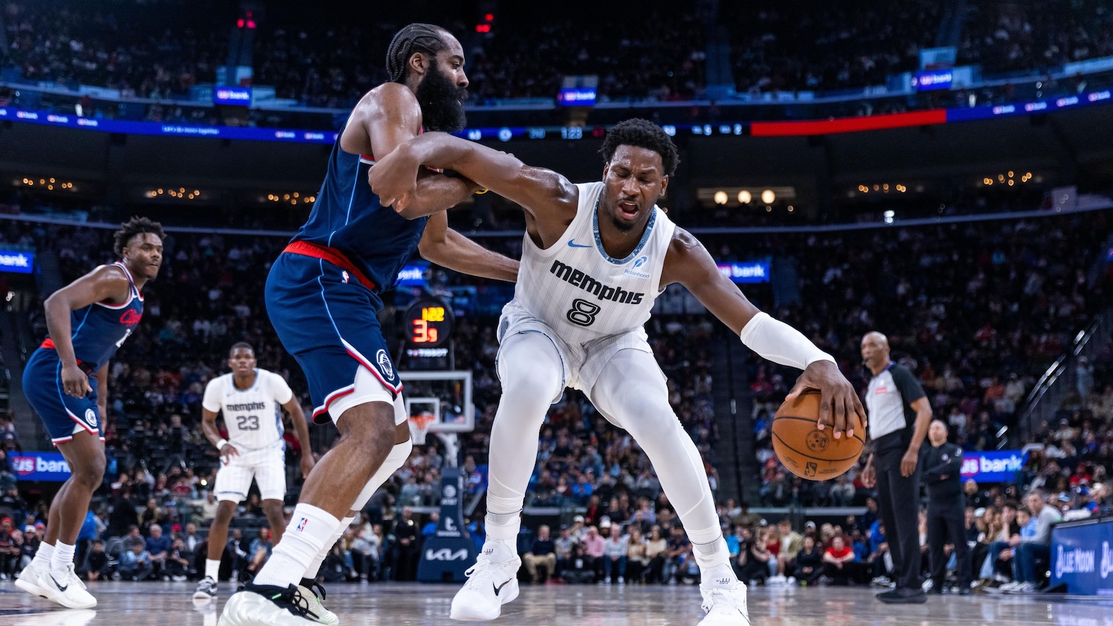 Jaren Jackson Jr. scores 31 points, Cam Spencer adds 27 as Grizzlies beat Clippers 121-103