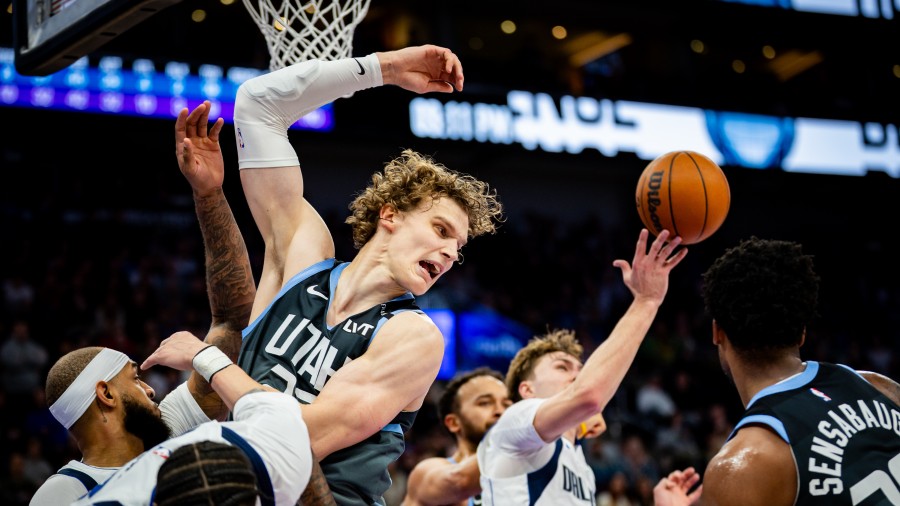 Utah Jazz forward Lauri Markkanen (23)...