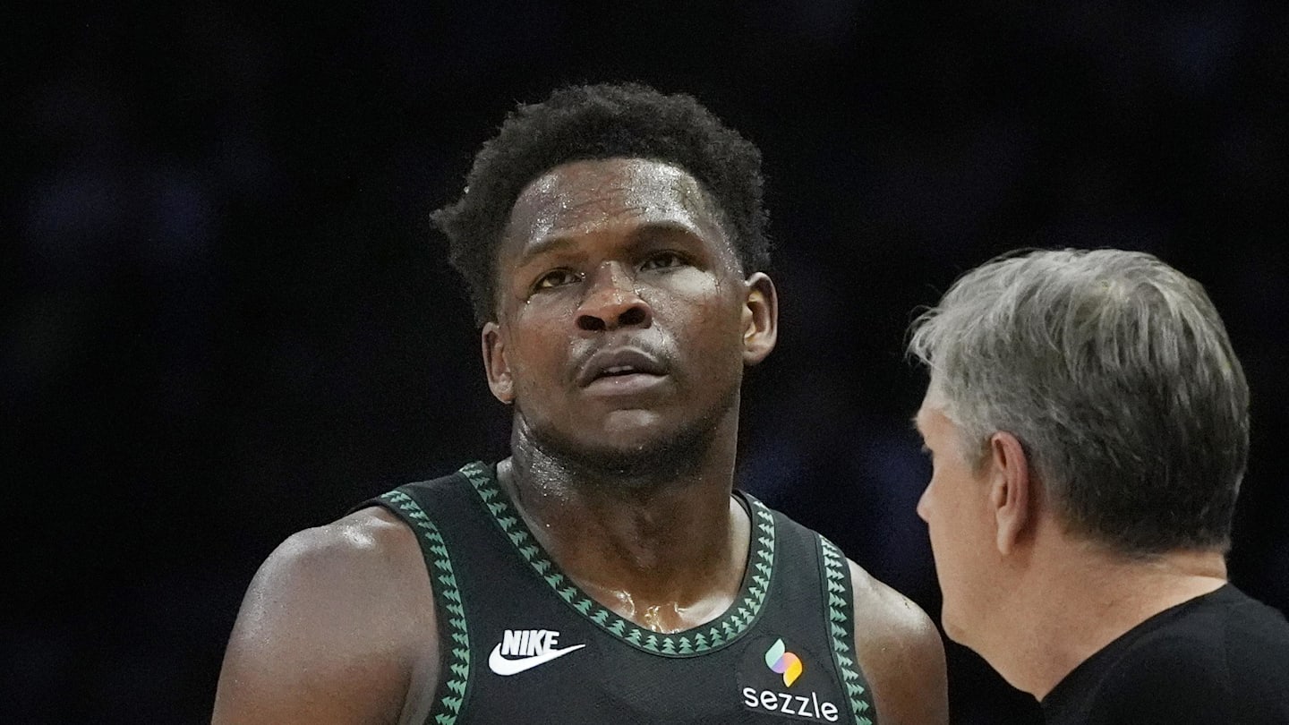 Anthony Edwards ruled out for Wolves-Bucks game with 'foot' issue