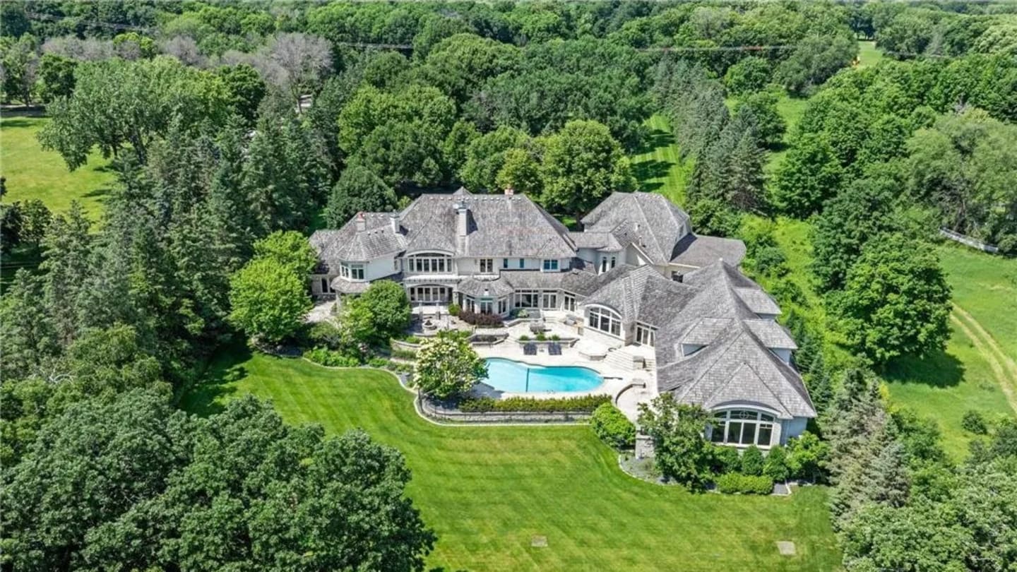 Karl-Anthony Towns sells Twin Cities home for $4.75M