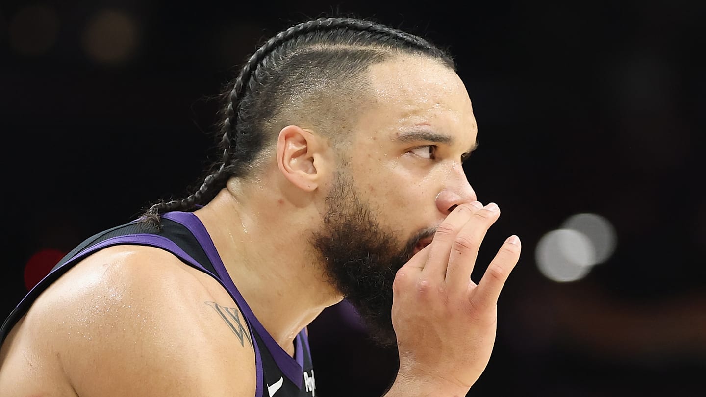 New York Knicks v Phoenix Suns