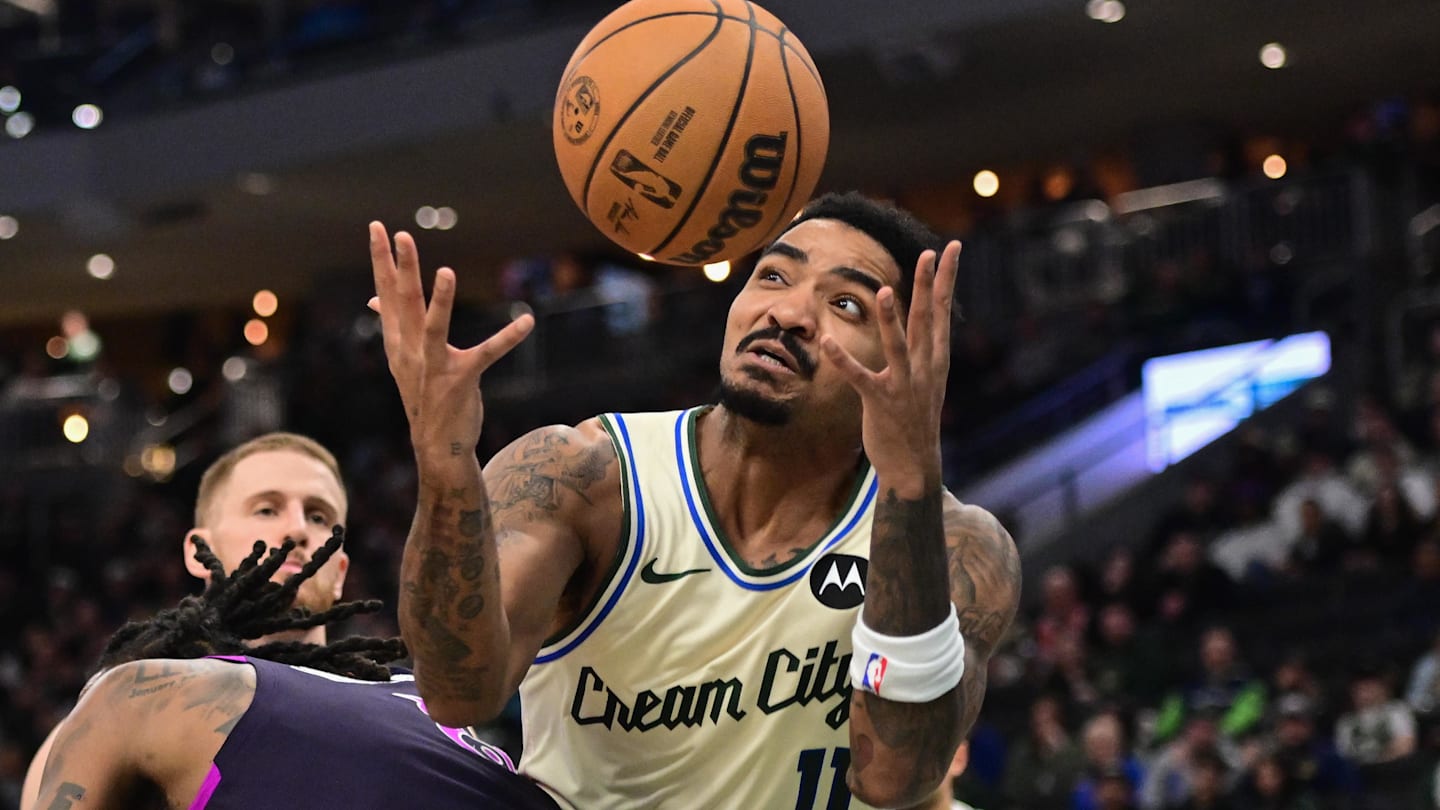 An ugly boo-filled night for Bucks could be flashpoint in Giannis saga