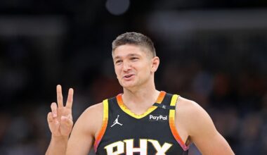 Phoenix Suns v Memphis Grizzlies