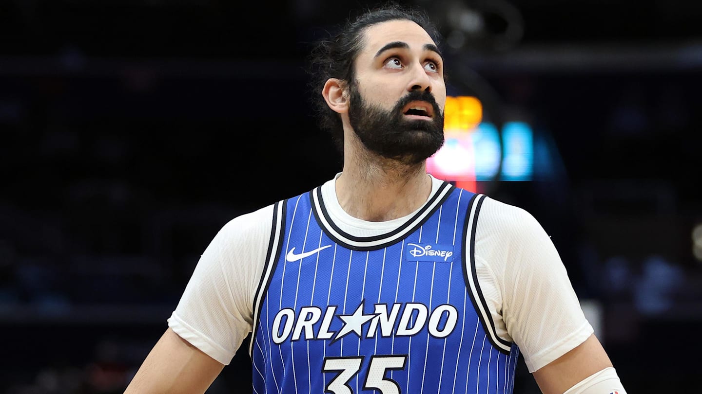 Magic center Goga Bitadze reacts during game against the Wizards.