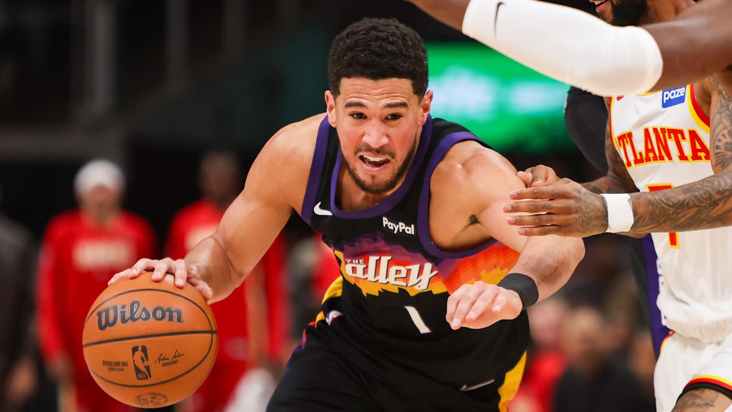 Devin Booker Forced Out of Suns vs Hawks With Injury