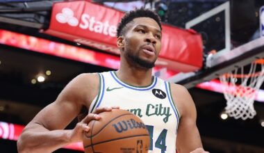 Milwaukee Bucks v Atlanta Hawks