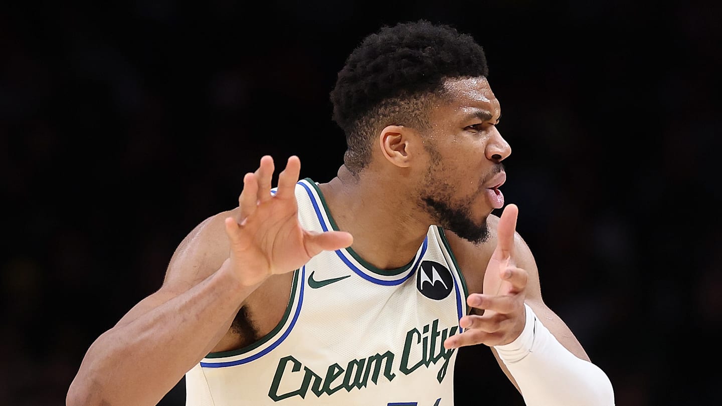 Milwaukee Bucks v Atlanta Hawks