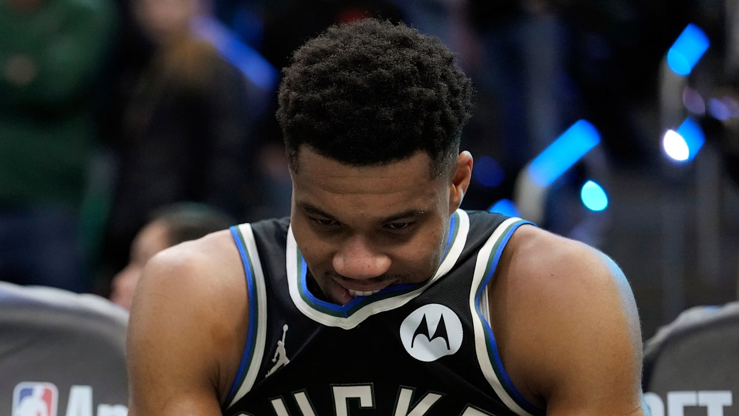 Denver Nuggets v Milwaukee Bucks