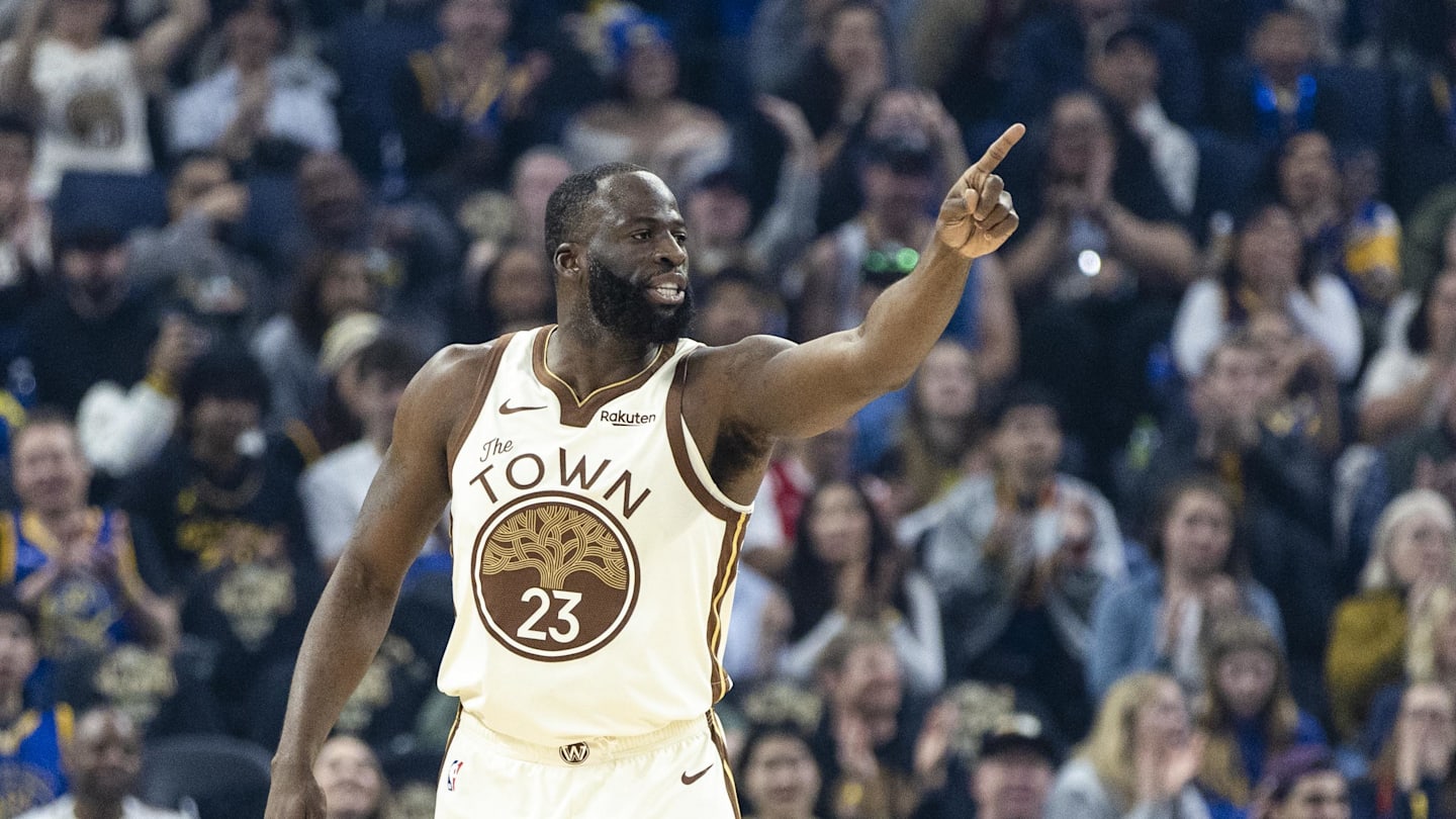 Steph Curry, Draymond Green on Injury Report for Monday's Timberwolves Game