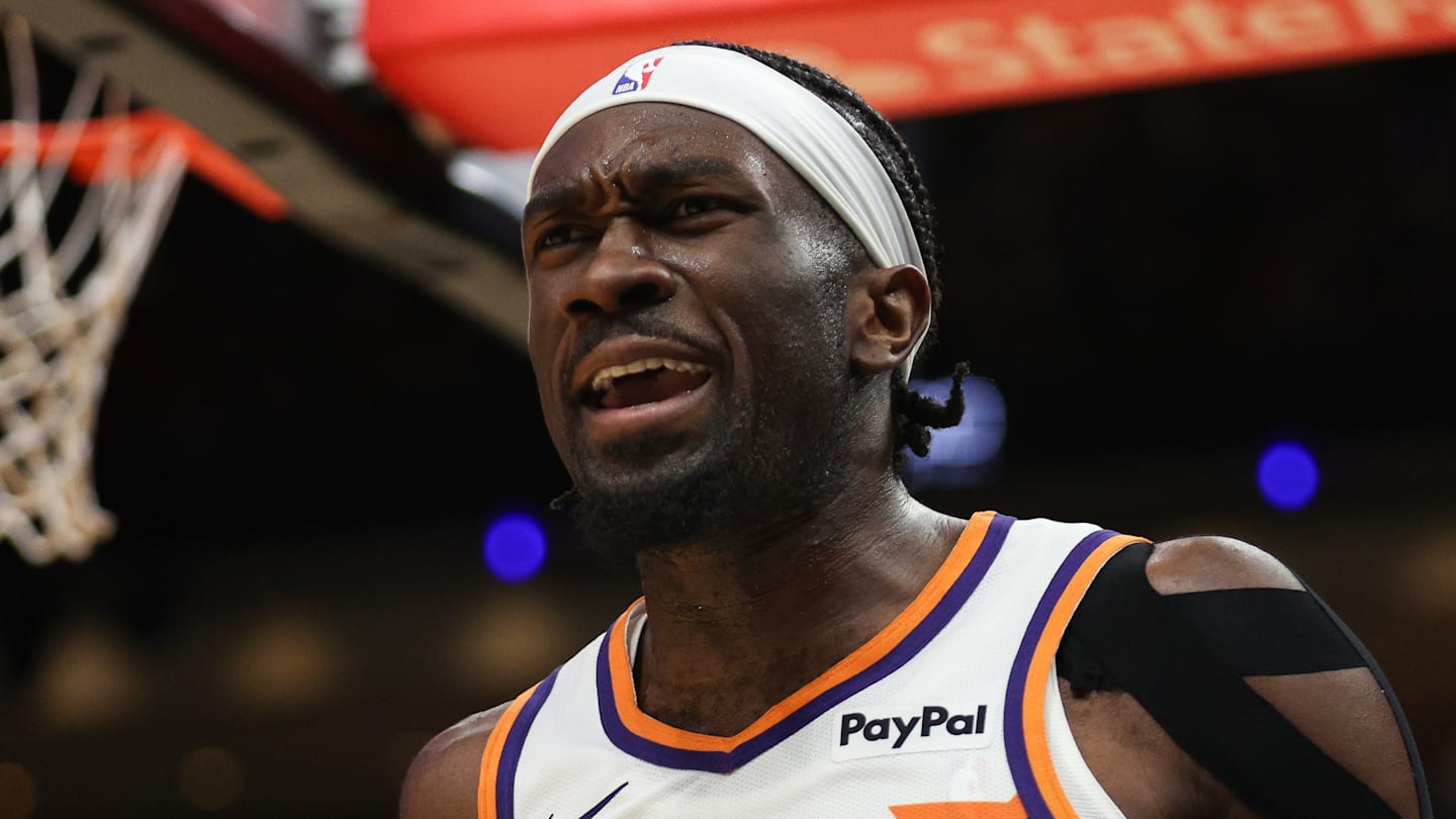 Phoenix Suns v Miami Heat