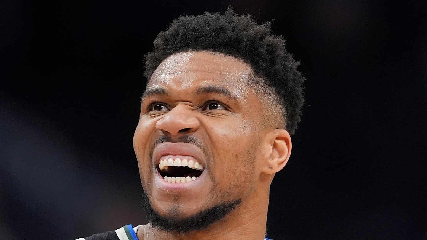 Denver Nuggets v Milwaukee Bucks