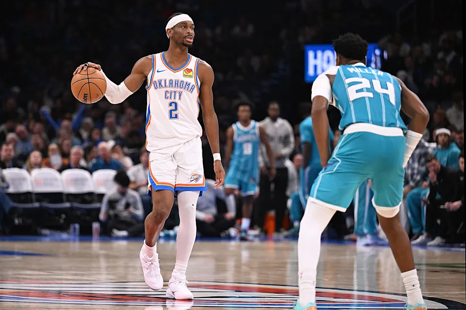 OKLAHOMA CITY, OKLAHOMA - JANUARY 5: Shai Gilgeous-Alexander #2 of the Oklahoma City Thunder handles the ball during the second half against the Charlotte Hornets at Paycom Center on January 5, 2026 in Oklahoma City, Oklahoma. NOTE TO USER: User expressly acknowledges and agrees that, by downloading and or using this photograph, User is consenting to the terms and conditions of the Getty Images License Agreement. (Photo by Joshua Gateley/Getty Images)