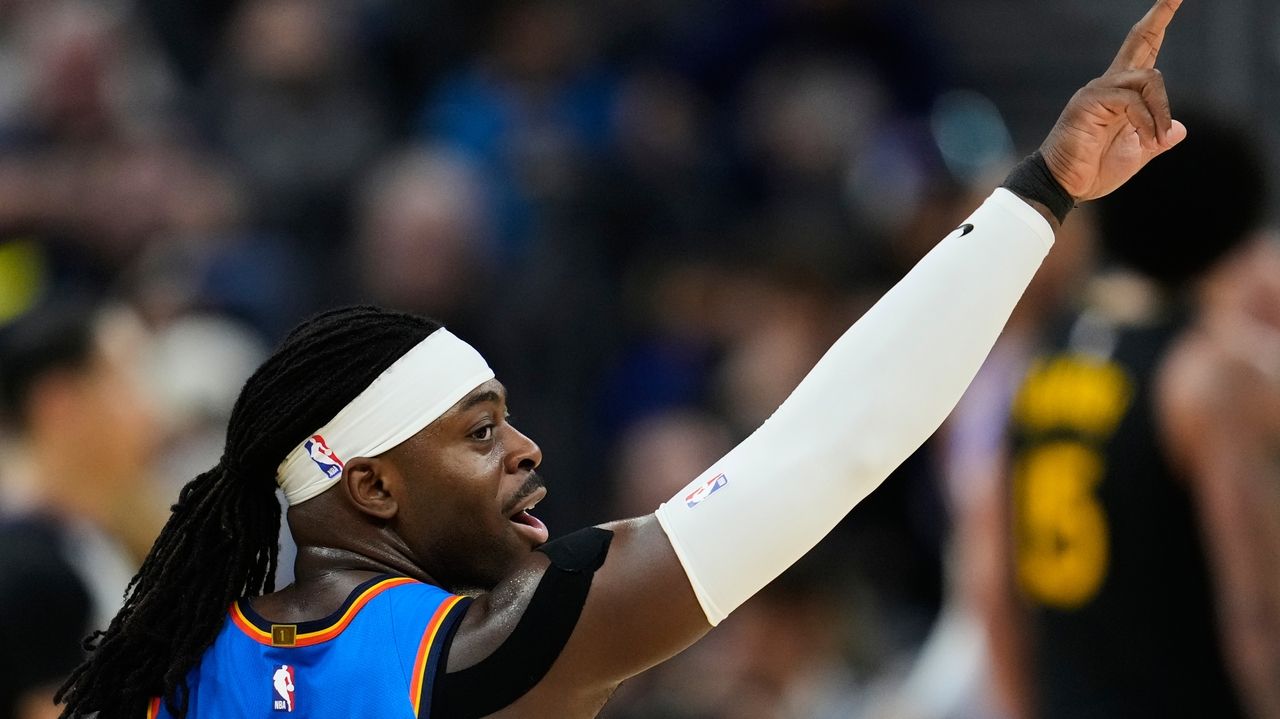 Shai Gilgeous-Alexander scores 30 points as Thunder beat short-handed Warriors 131-94