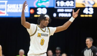 Missouri holds off No. 22 Florida 76-74 in SEC opener