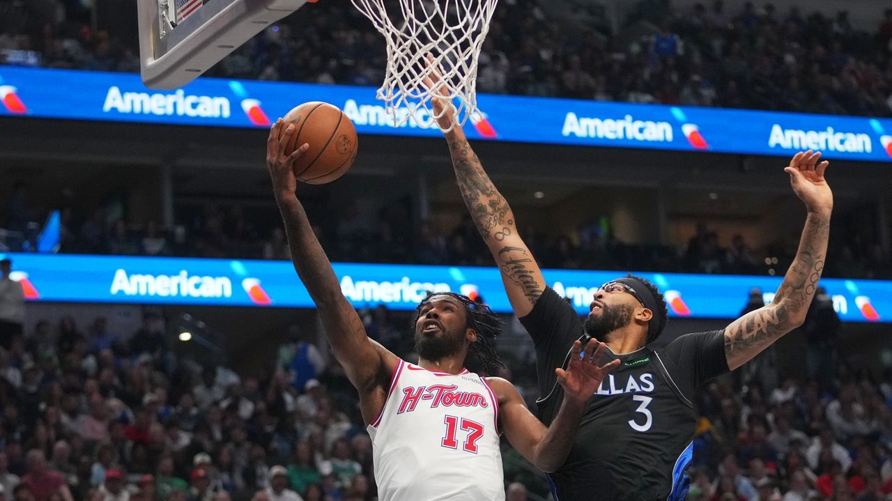 Davis' 26 points and Christie's 24 points lead Mavericks past Rockets 110-104