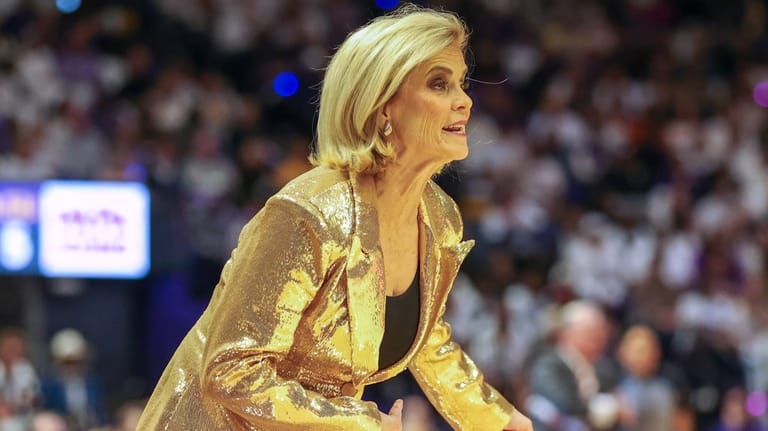 LSU head coach Kim Mulkey calls out to her players...