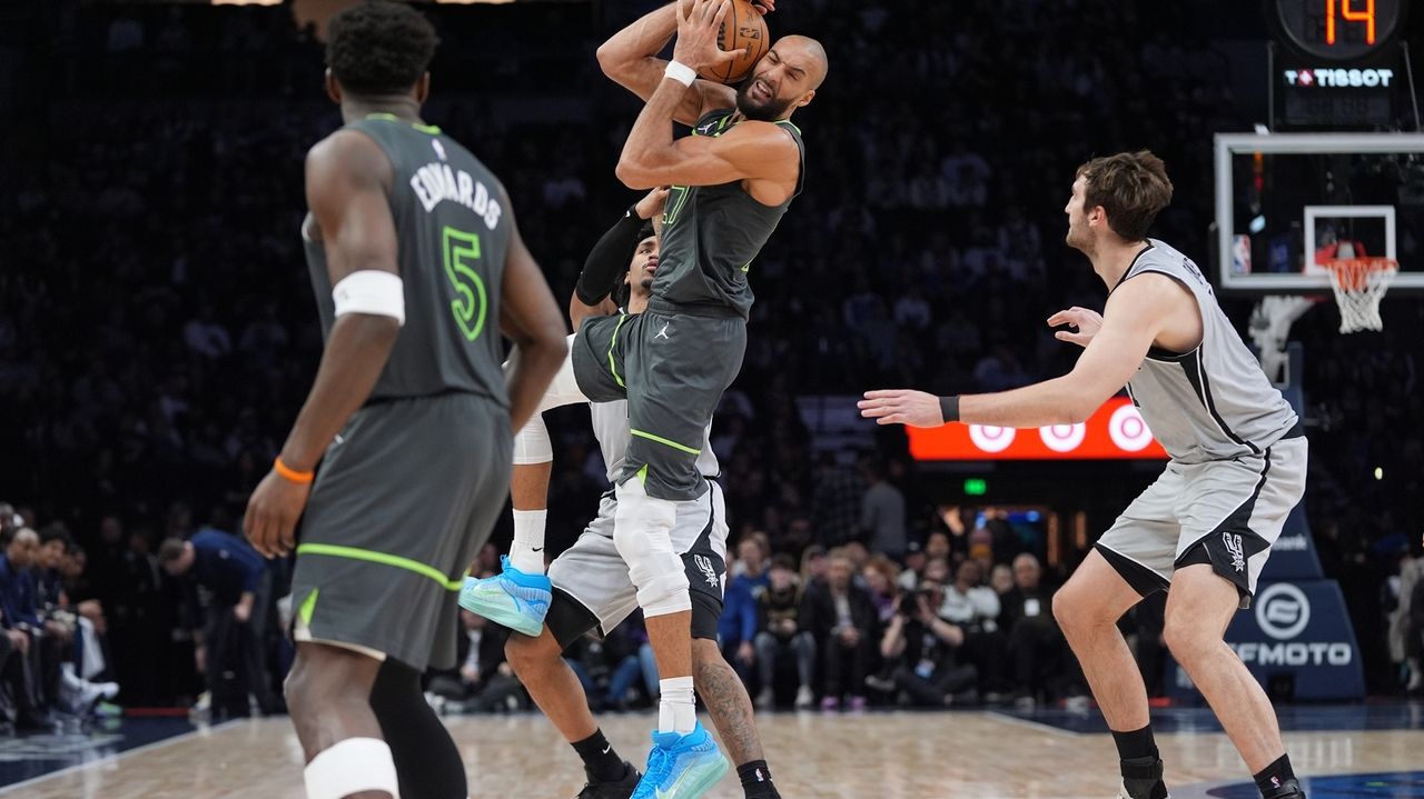 Timberwolves' Rudy Gobert will serve 1-game suspension against Bucks