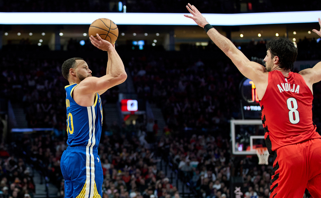 Why are Warriors winless against Trail Blazers?