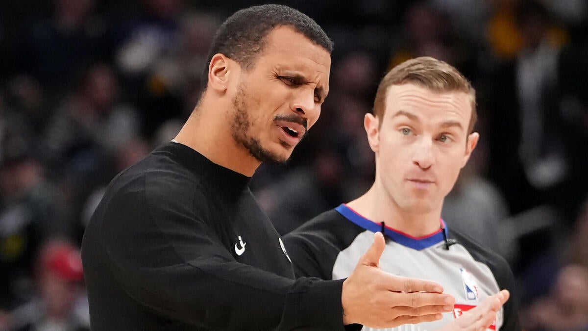 Celtics' Joe Mazzulla harps on officials, 'illegal screen' in loss to Pacers