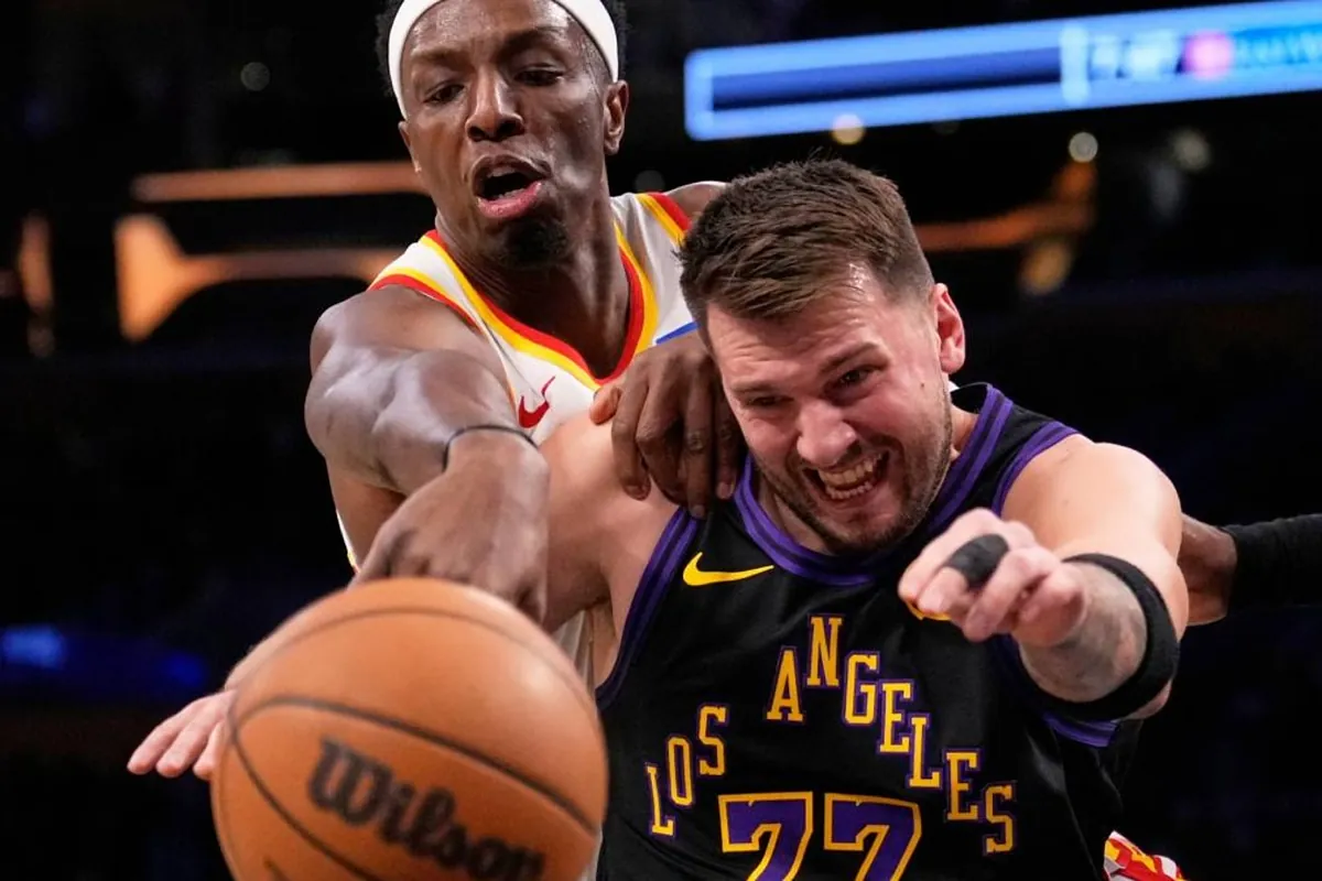 Doncic and LeBron combine for 58 points and recruit a giant to resurrect their Lakers - MARCA