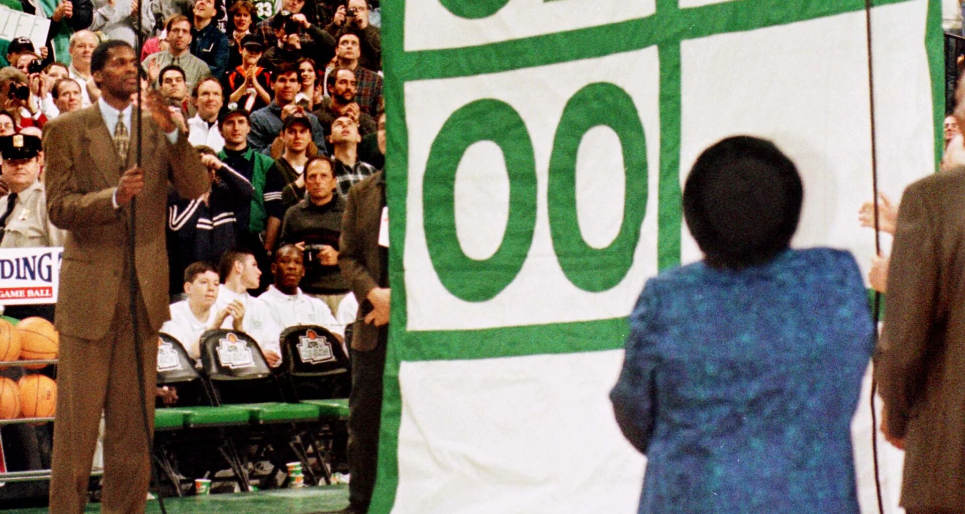 Parish gets 22,000th pts; Sailors, Bloom born; Wedman deal