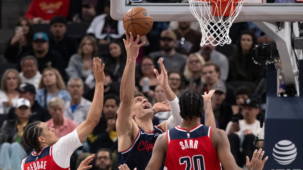 Leonard scores 33 as Clippers top Wizards to win fourth straight