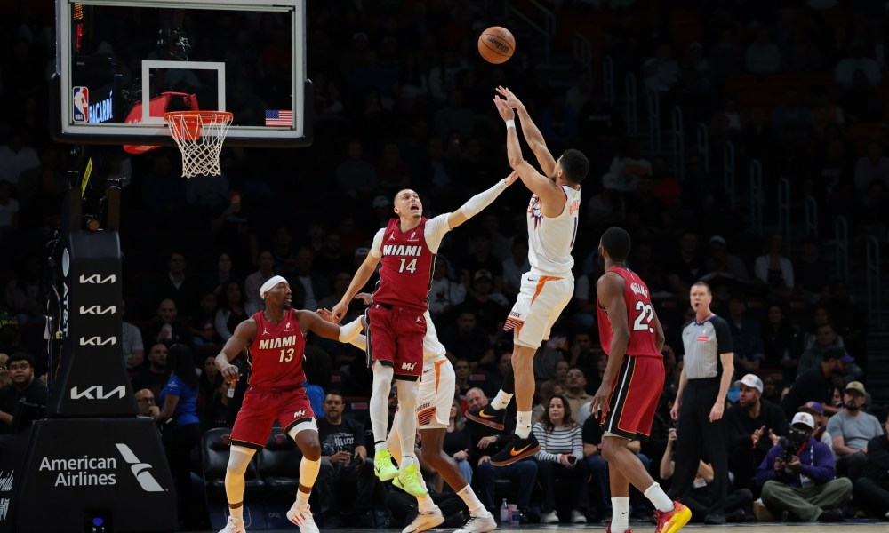 Phoenix Suns Miami Heat Suns Heat live bets Suns Heat halftime