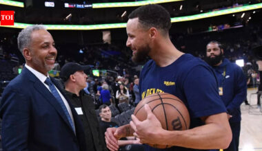 Is Stephen Curry playing tonight vs the Charlotte Hornets? Latest update on the Golden State Warriors star's injury report (January 17, 2026) | NBA News