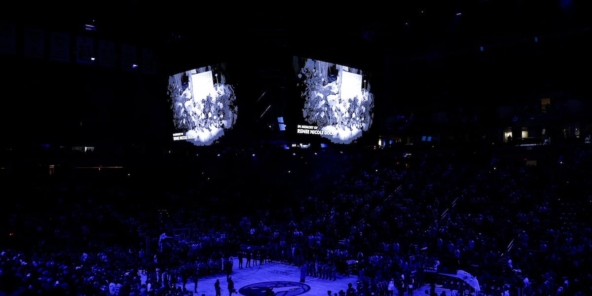 Minnesota Timberwolves hold moment of silence for woman fatally shot by an ICE officer