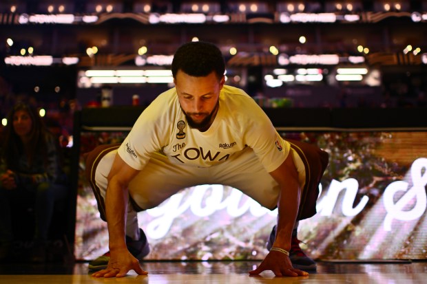 Golden State Warriors' Stephen Curry (30) warms up before the start of their NBA game at Chase Center in San Francisco, Calif., on Saturday, Jan. 17, 2026. (Jose Carlos Fajardo/Bay Area News Group)