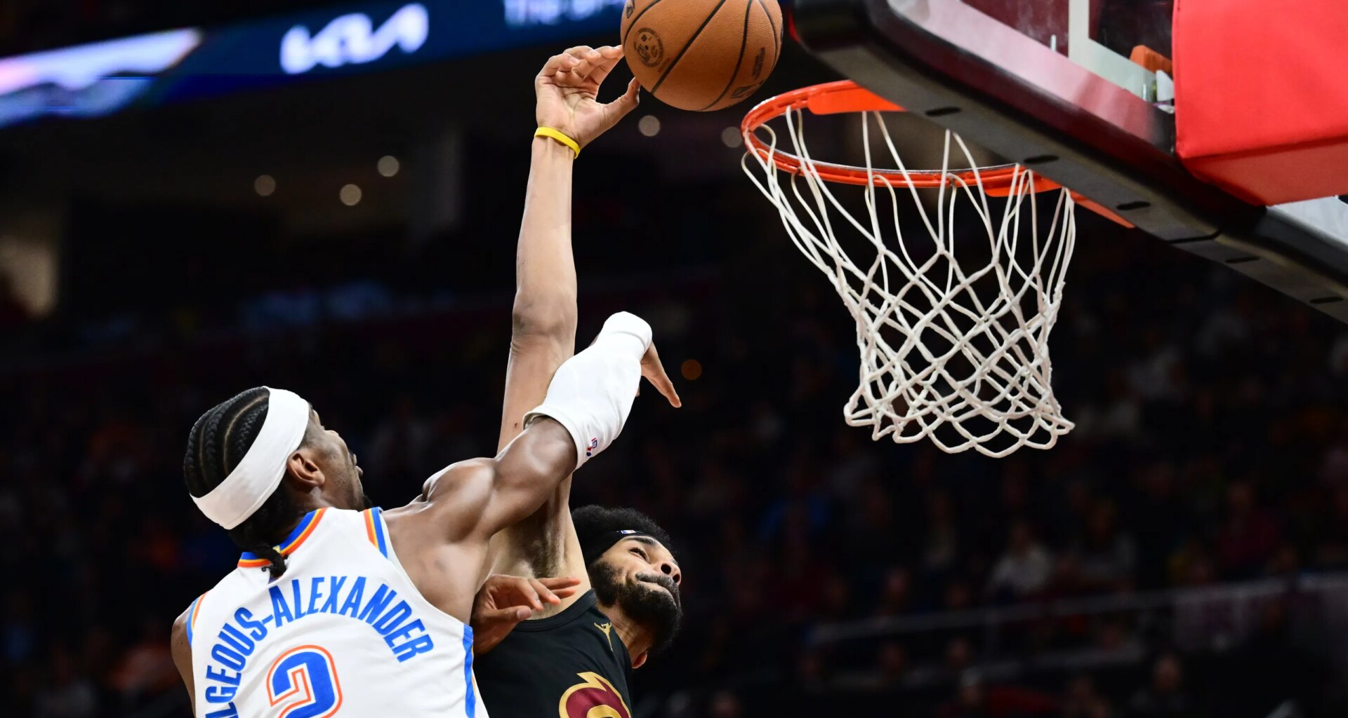 Best images from Thunder's 136-104 win over Cavaliers