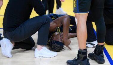 Jimmy Butler knee injury: Warriors star helped to locker room in serious pain