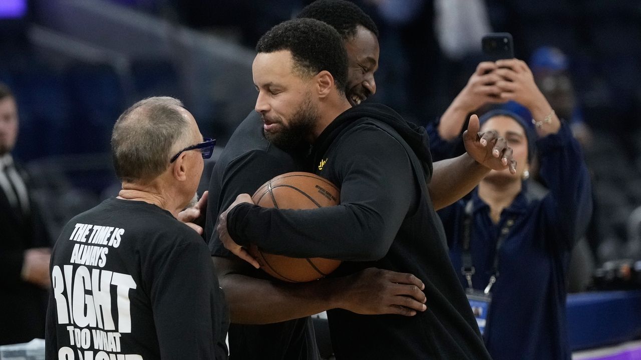 Andrew Wiggins receives warm welcome from Warriors in return to Chase Center with Heat