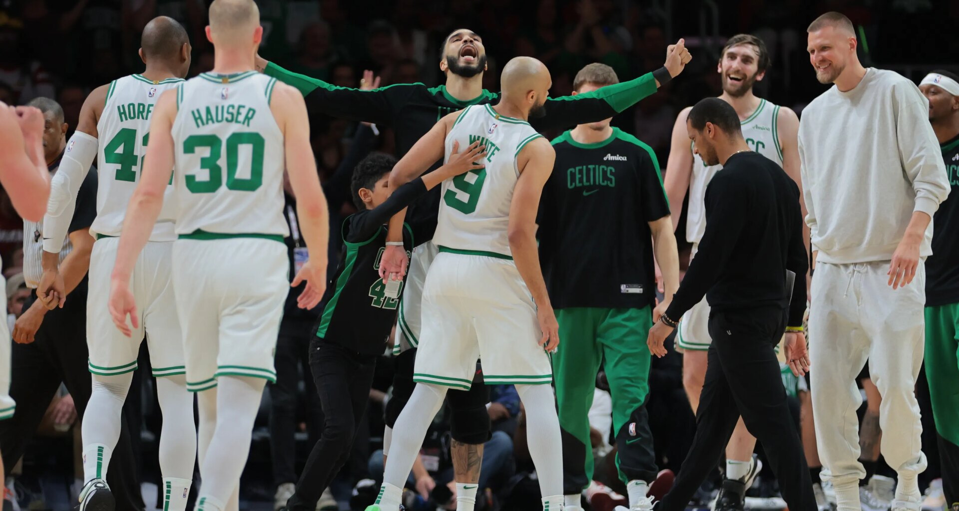 Derrick White gives an update on Jayson Tatum's rehab for a Celtics return