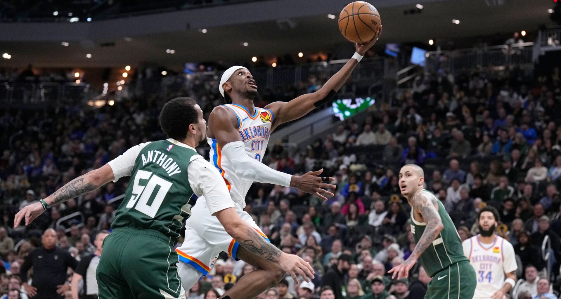 Shai Gilgeous-Alexander adds to MVP case with 40 points win over Bucks