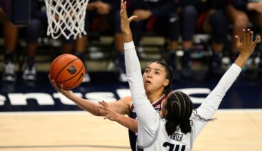 Azzi Fudd plays in front of hometown fans for last time in UConn uniform: 'I feel very loved'