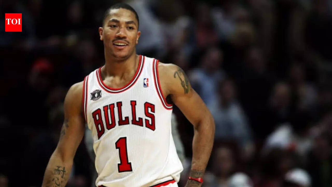 Former NBA legend Derrick Rose receives heartfelt banner tribute from Chicago Bulls ahead of jersey retirement | NBA News