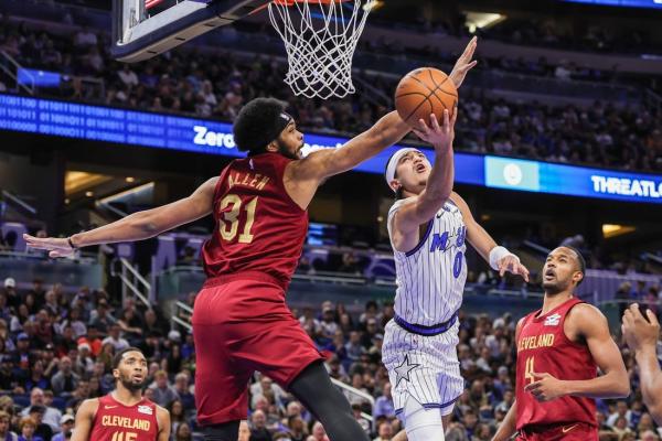 Cavs extend hot stretch with impressive win vs. Magic