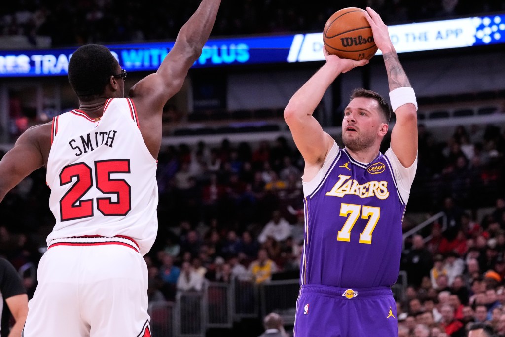 Luka Doncic puts on 46-point show as Lakers beat Bulls – Orange County Register