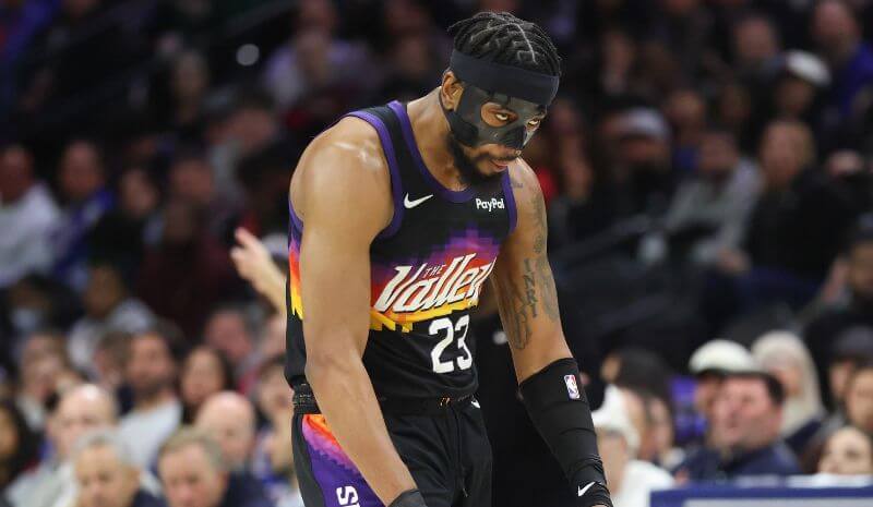 Phoenix Suns guard Jordan Goodwin (23) reacts.
