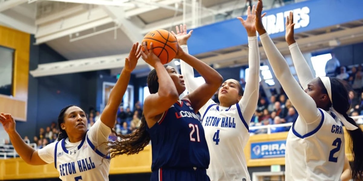 AP women’s basketball player of the week is No. 1 UConn’s Sarah Strong