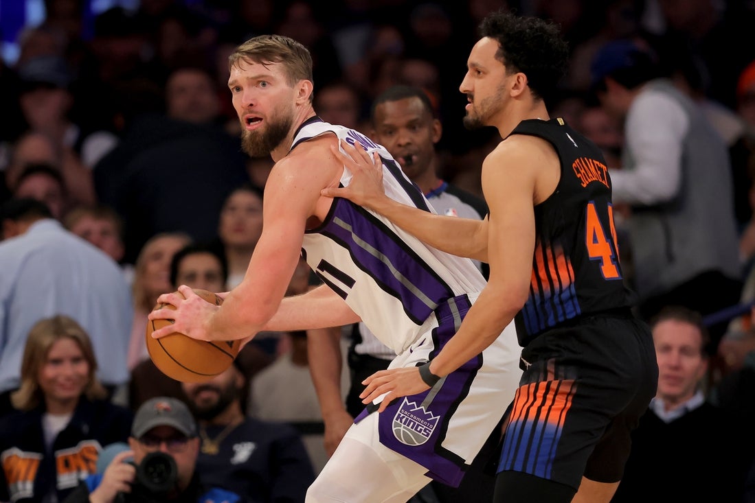 Knicks pull away from Kings in 4th quarter for 3rd straight win